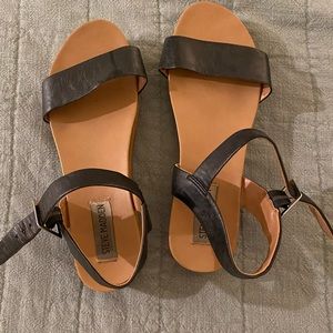 Steve Madden 1nch heel sandals